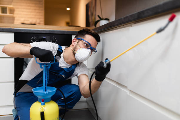Best Pest Control for Businesses  in Mcfarland, WI